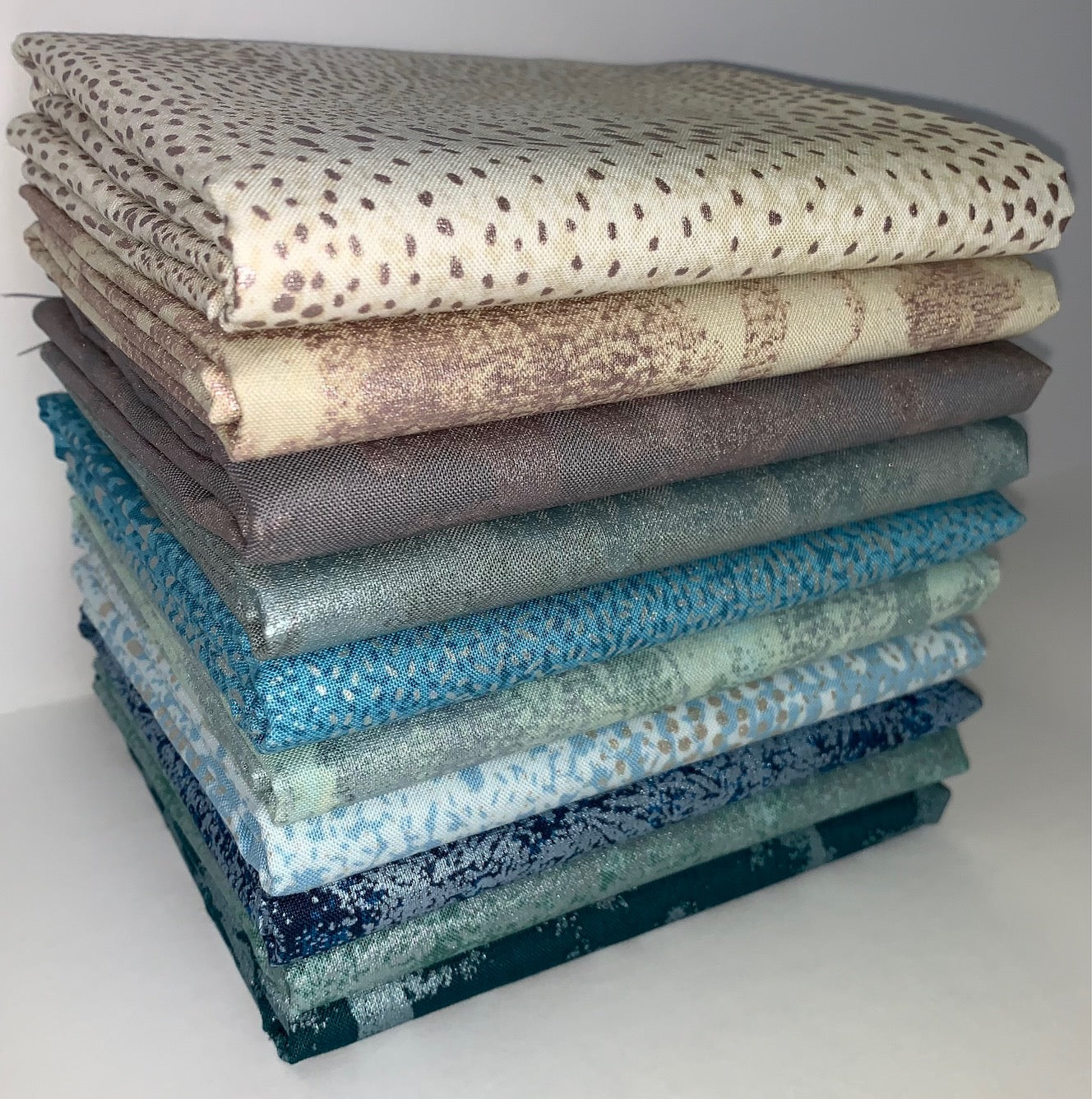 Robert Kaufman "Pearl Light" Half-yard Bundle - 10 Fabrics, 5 Total Yards