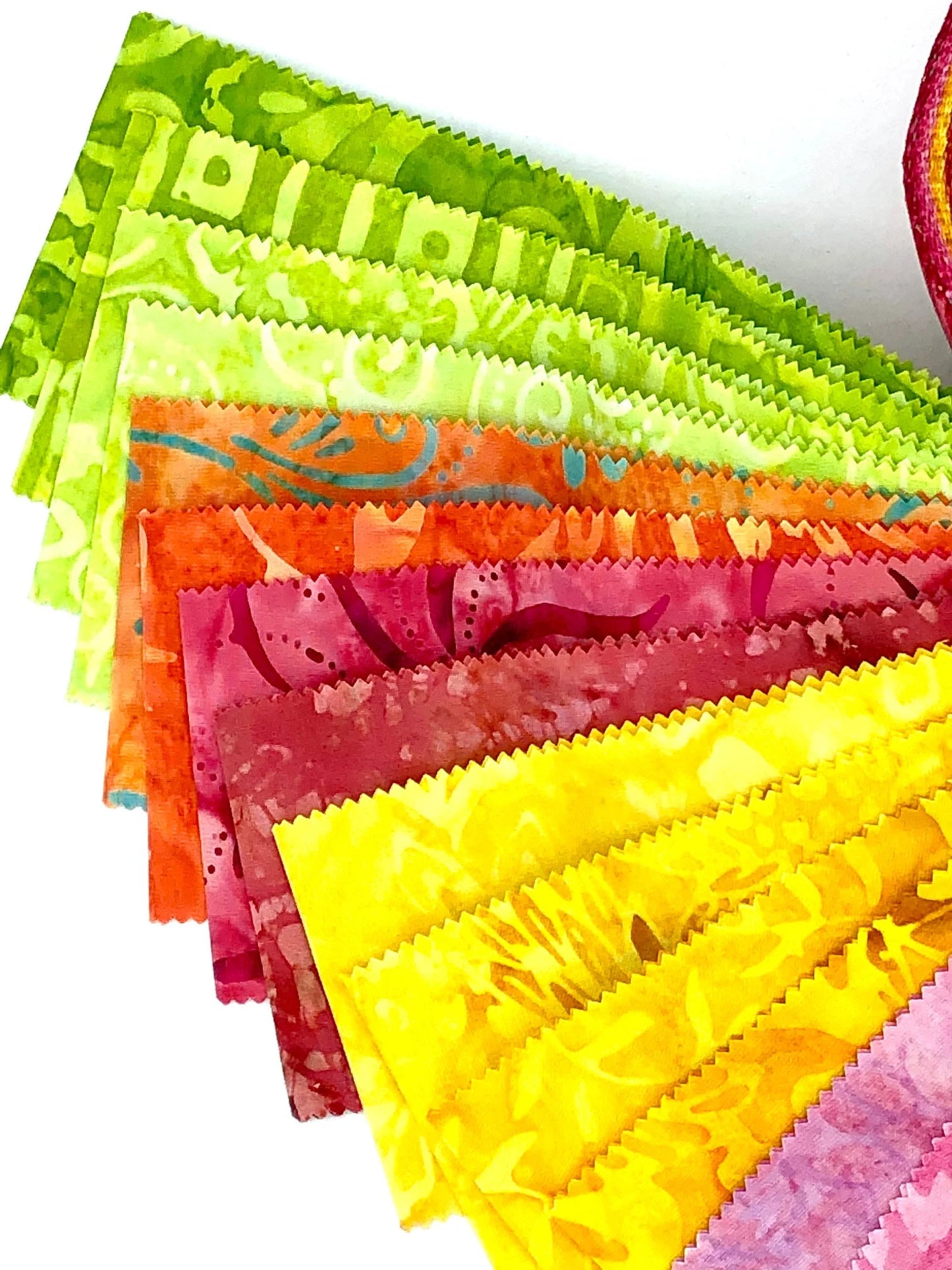 Maywood Studio - Java Batiks - Vibrant - 40 Strips