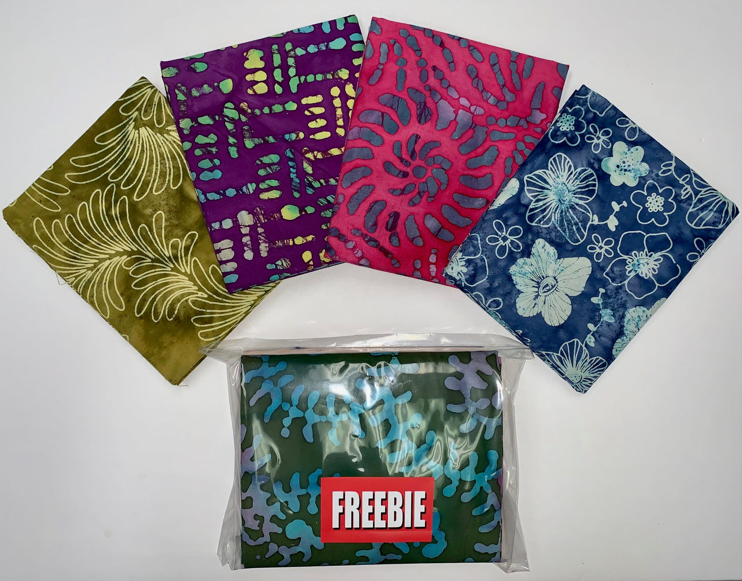 (Promo Now Over) Batik Freebie Bonus With Robert Kaufman Artisan Batik Roll-ups!